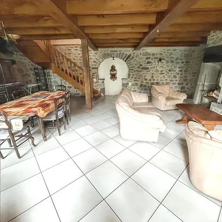 Semesterbostad Maison Cosy A + Jardin Lanobre