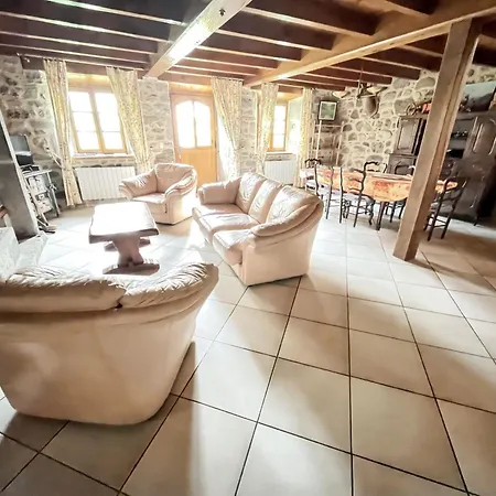 Hébergement de vacances Maison De 2 Avec Jardin Clos Et Wifi A A 2 Km De La